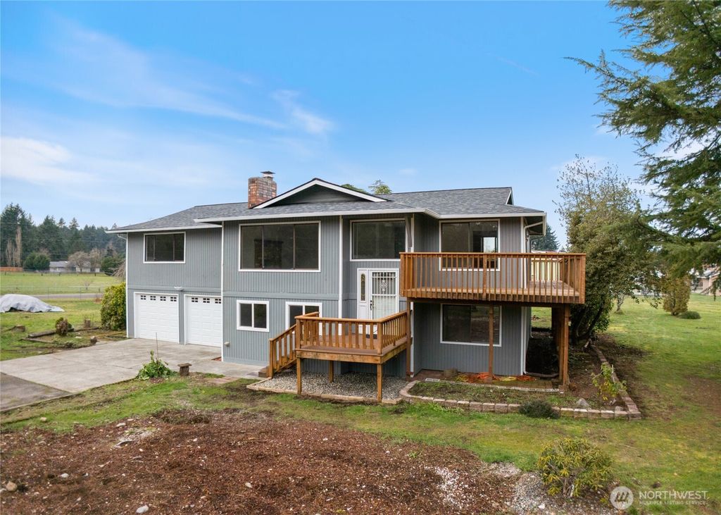 Photo of 9932 Berkshire Loop SE, Olympia, WA 98312 (MLS # 2470006)