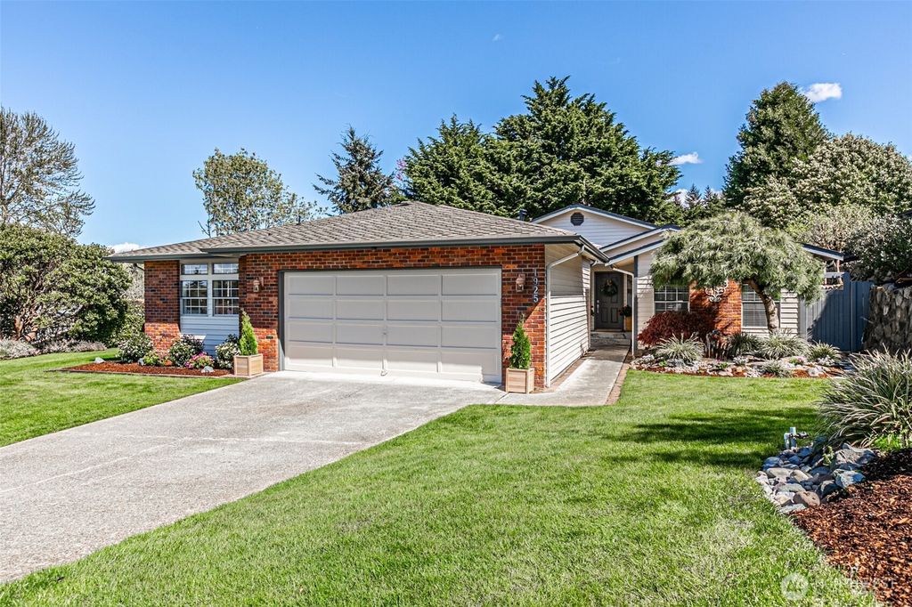 Photo of 1925 Dumas Circle NE, Tacoma, WA 98422 (MLS # 2509080)