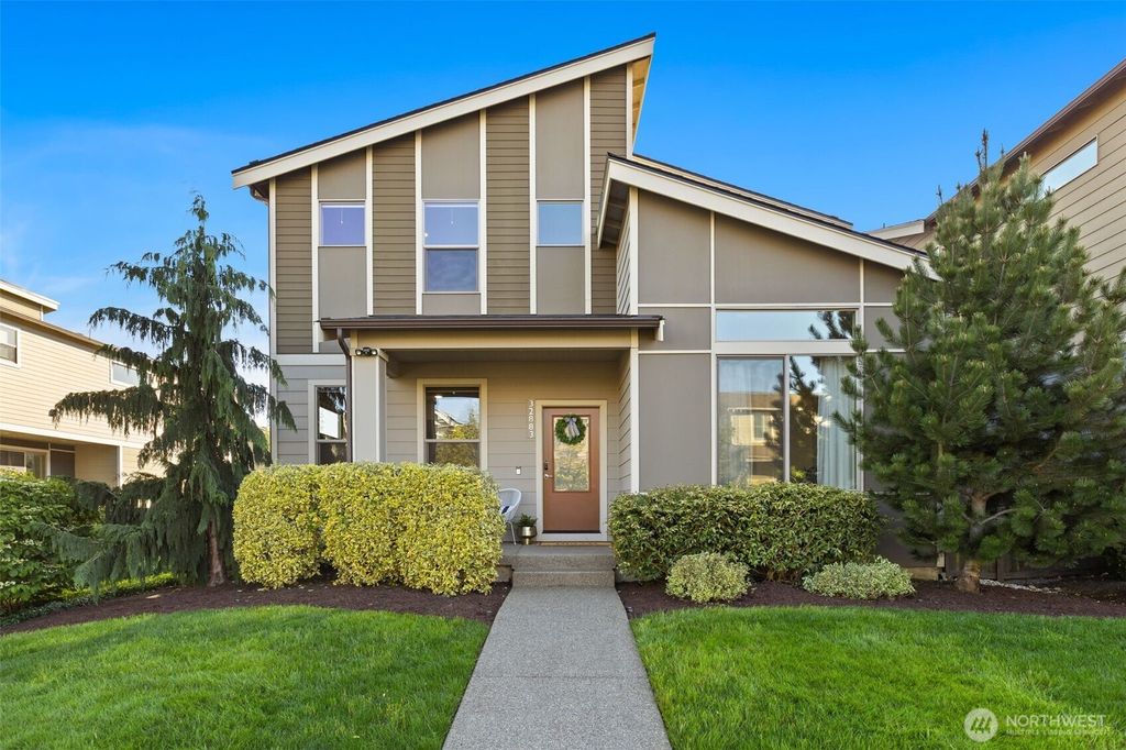 Photo of 32883 Pine Avenue SE, Black Diamond, WA 98010 (MLS # 2514199)