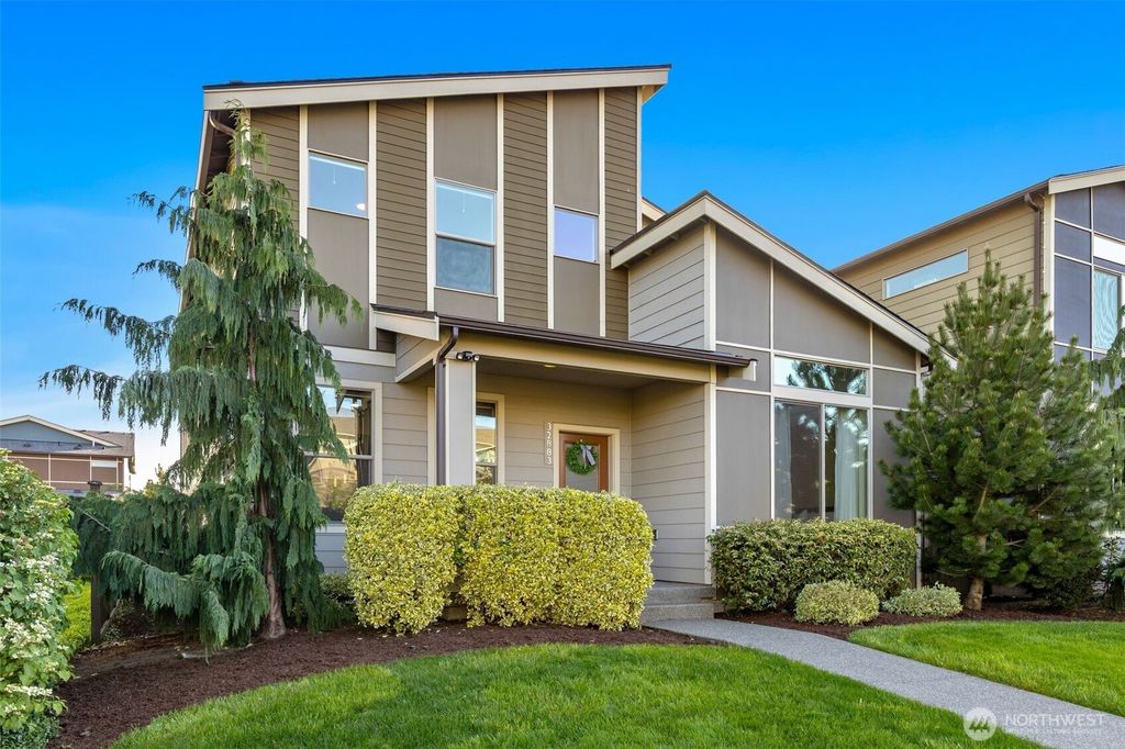 Photo of 32883 Pine Avenue SE, Black Diamond, WA 98010 (MLS # 2514199)