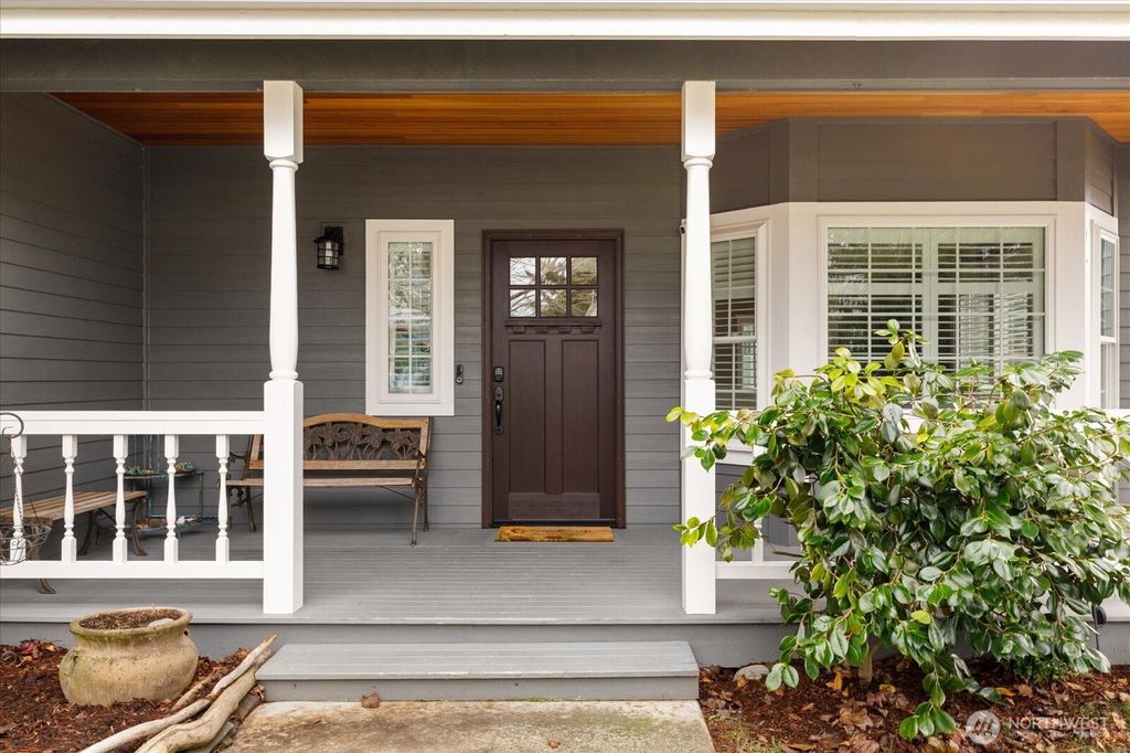 Photo of 1155 SW Kalama Loop, Oak Harbor, WA 98277 (MLS # 2456751)