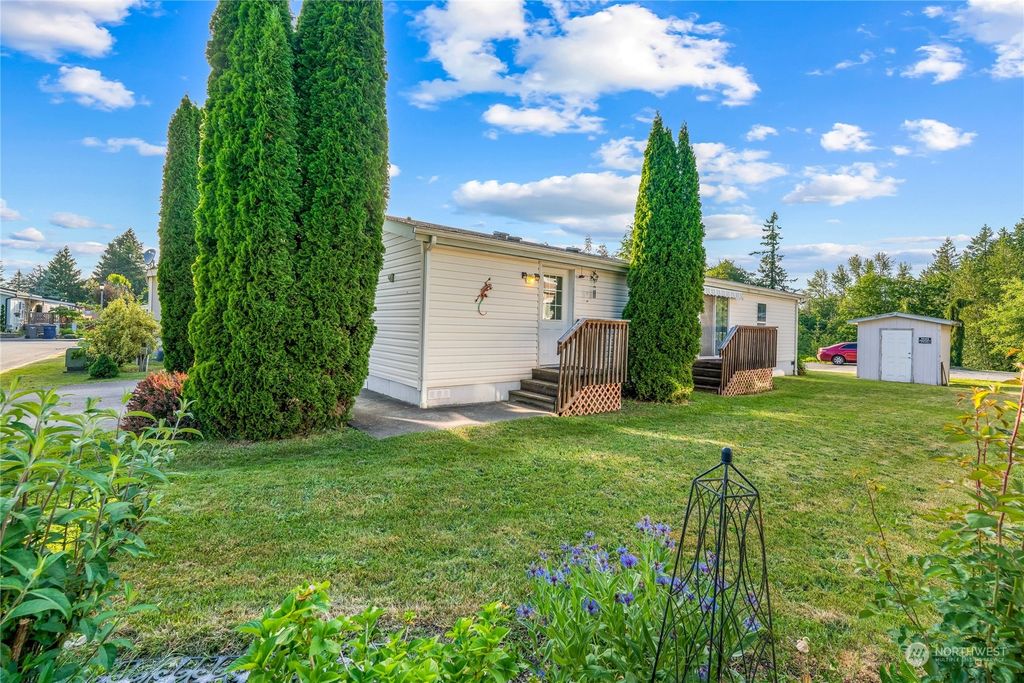 Photo of 31600 126th Avenue SE #E18, Auburn, WA 98092 (MLS # 2075970)