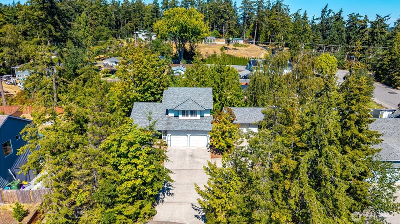 2090 Putnam Drive