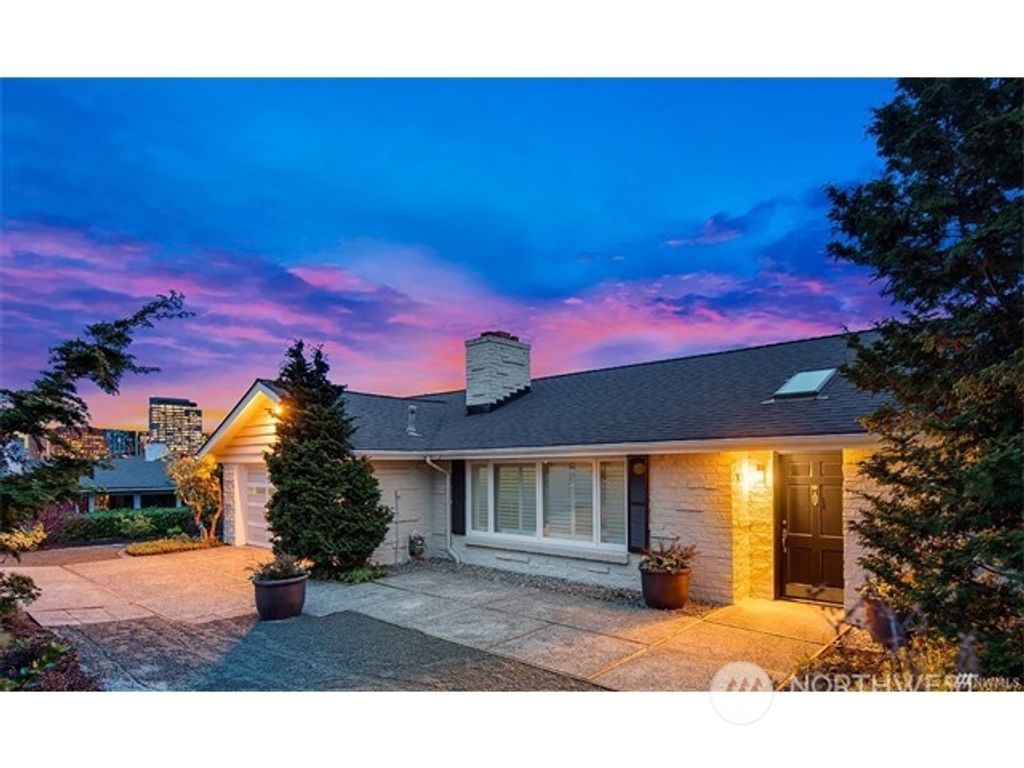 Photo of 9631 Hilltop Road, Bellevue, WA 98004 (MLS # 2186569)