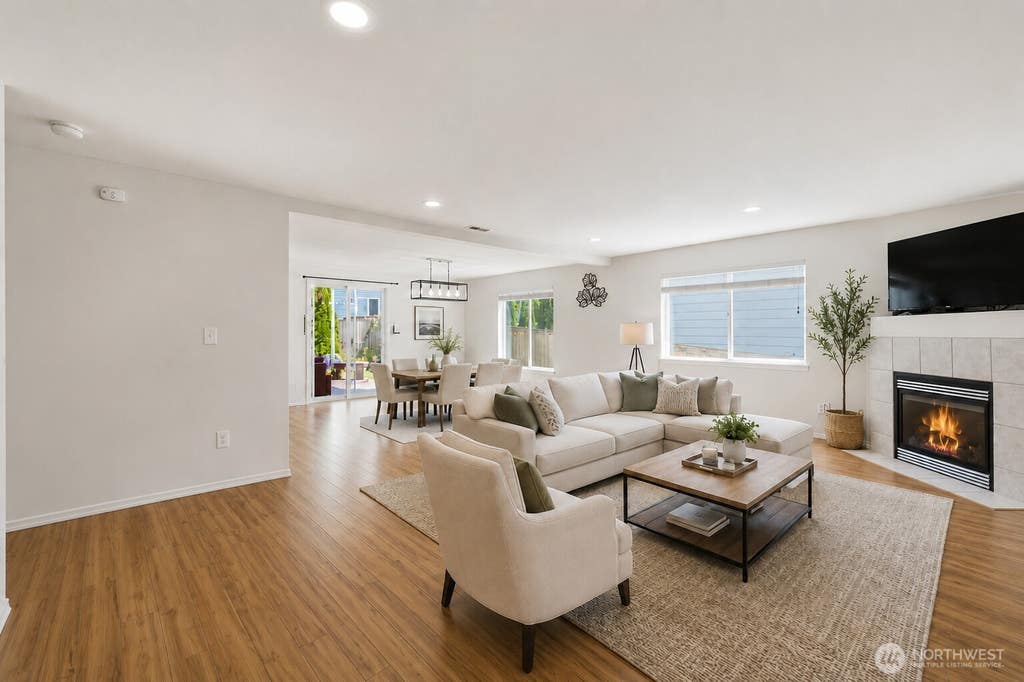 Photo of 3929 152nd Place SE, Bothell, WA 98012 (MLS # 2555306)