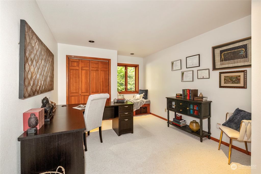 listing image 9369275580855807883