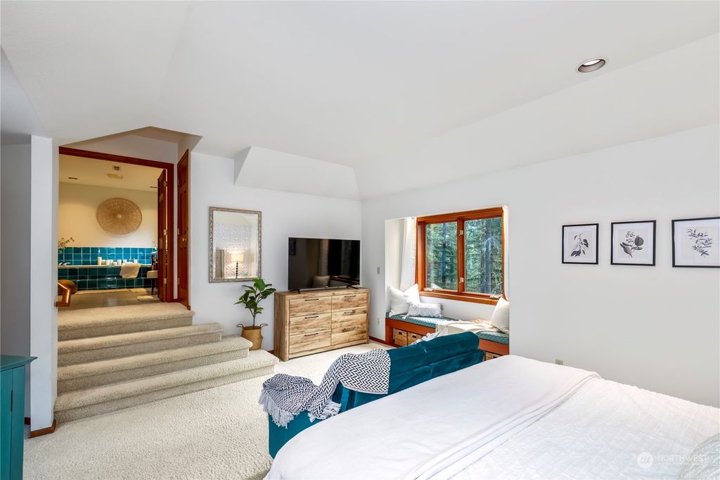 listing image 9366721574399273563