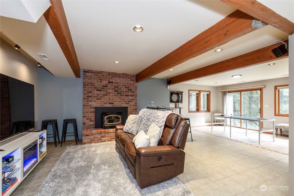 listing image 9363603436766523237