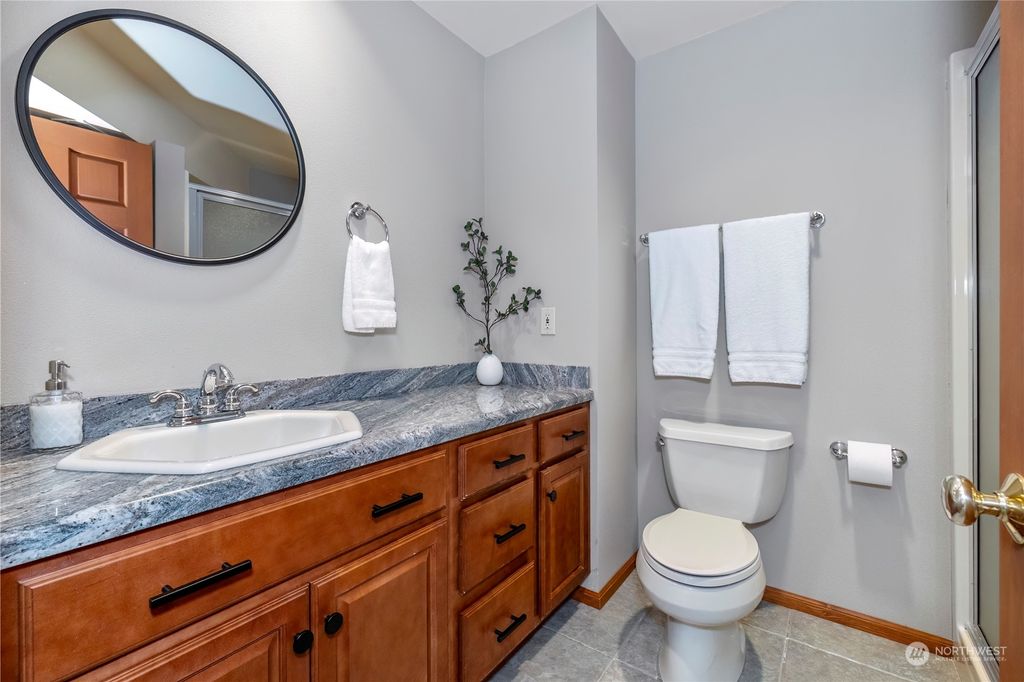 listing image 9367773277960807587
