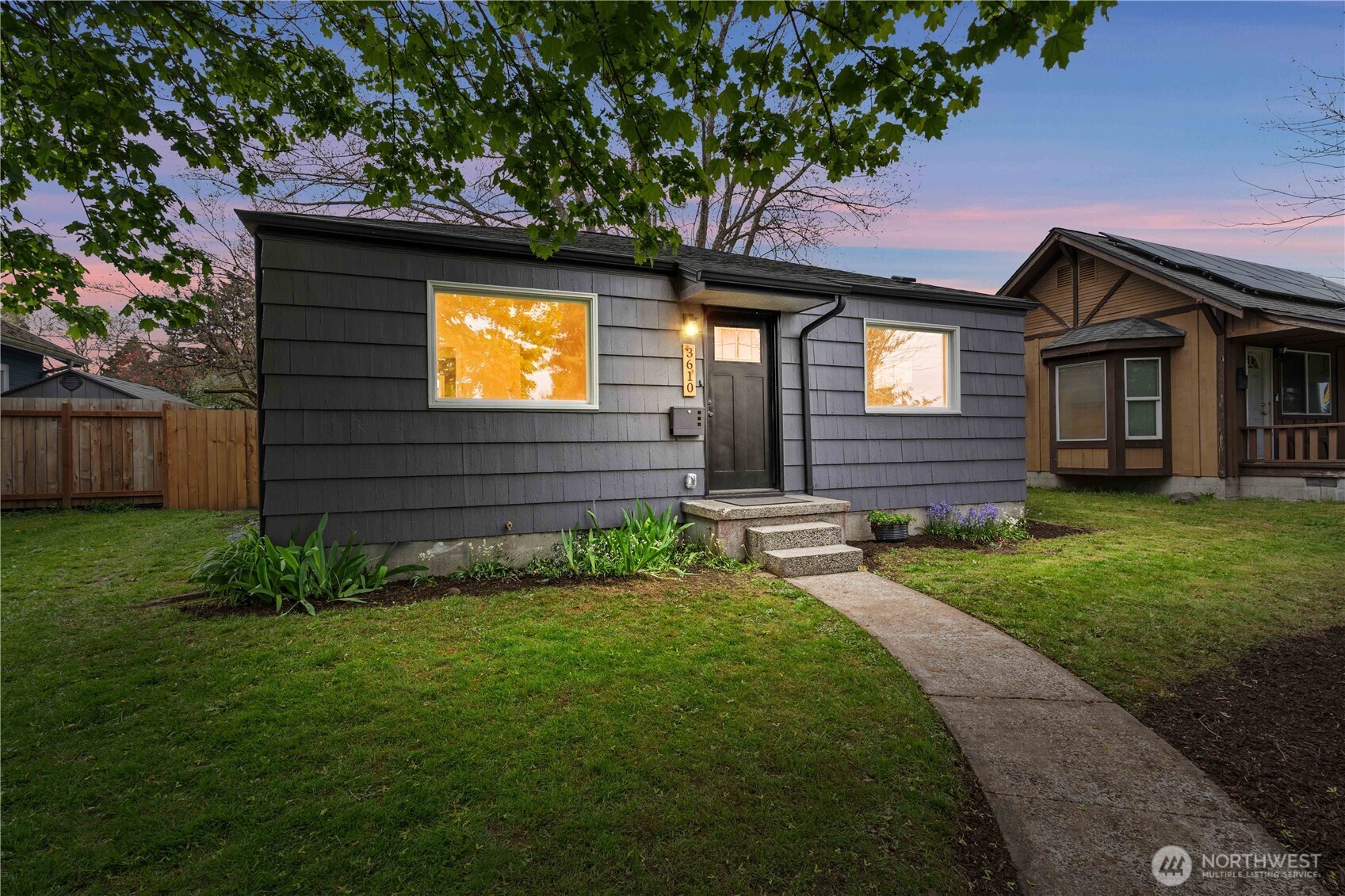 3610 S Ainsworth Avenue