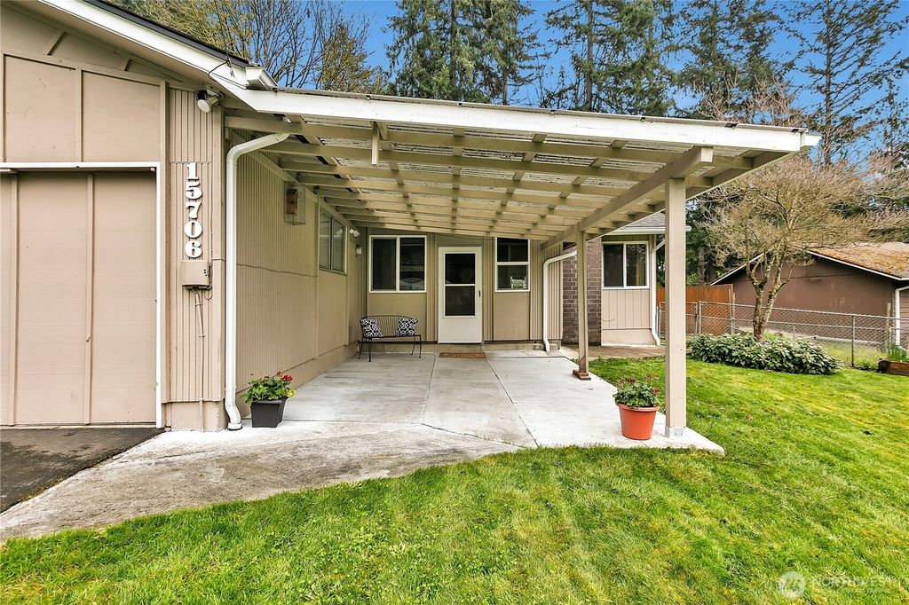 Photo of 15706 203rd Place SE, Renton, WA 98059 (MLS # 2354390)