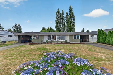 Photo of 541 545 D Street, Blaine, WA 98230 (MLS # 2561509)