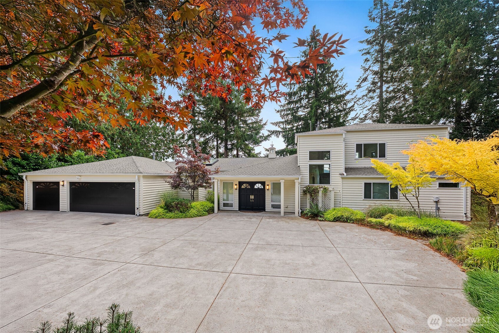 3236 Gravelly Beach Loop NW