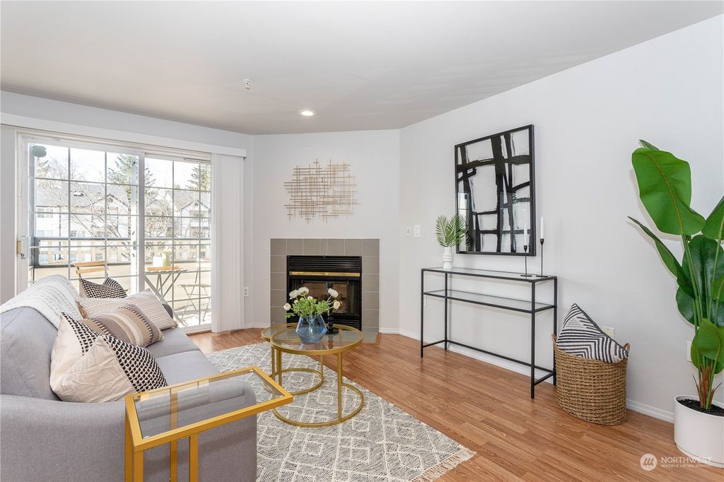 Photo of 10824 SE 170th Street #B202, Renton, WA 98055 (MLS # 2042855)