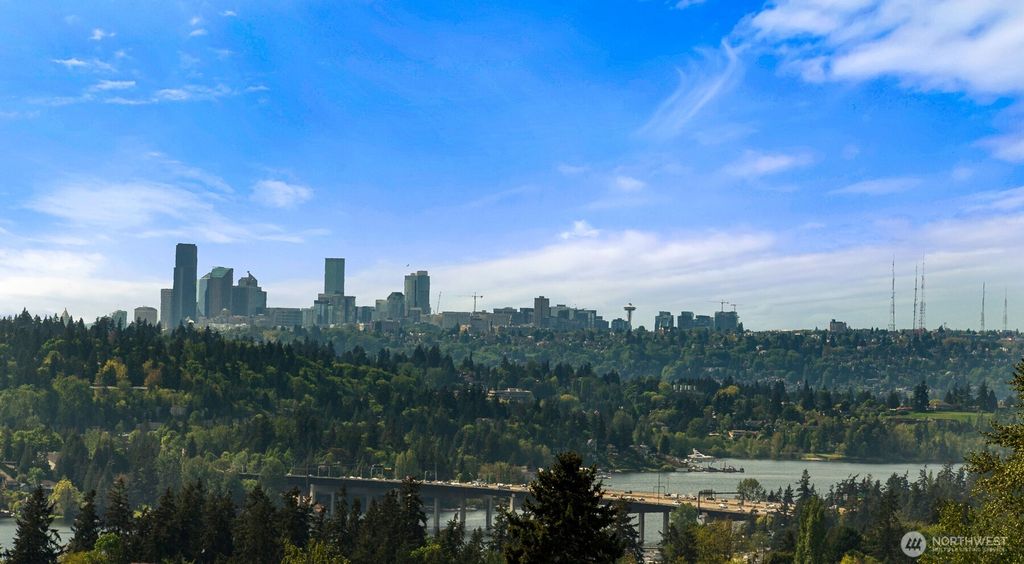 Photo of 13445 SE 43rd Street, Bellevue, WA 98006 (MLS # 2368129)