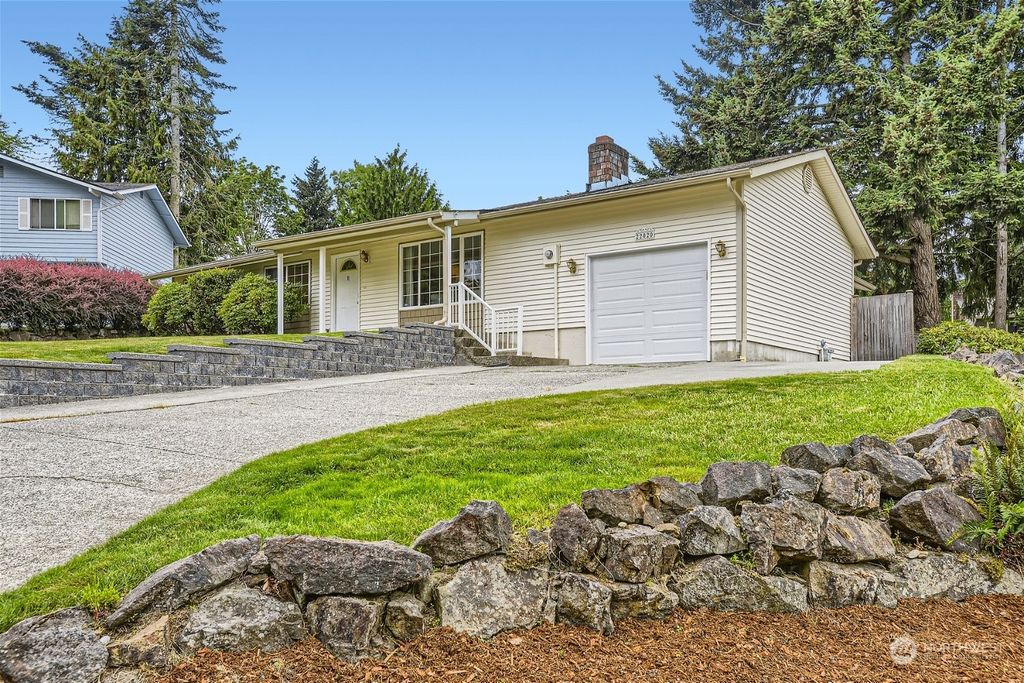 Photo of 22020 6th Avenue W, Bothell, WA 98021 (MLS # 2137588)