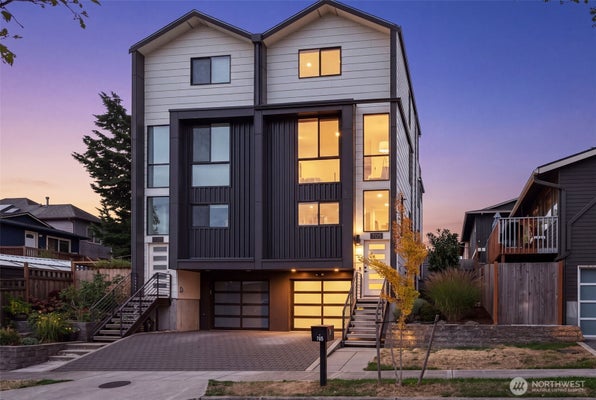 705 20TH AVE S APT A, SEATTLE, WA 98144 - Image cb1d46151ca4049770cef24e3e22654e/167025697