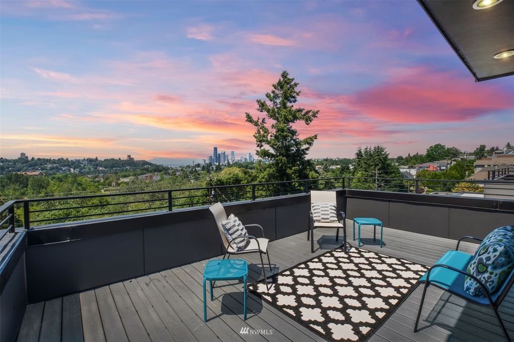Photo of 3008 S Atlantic Street, Seattle, WA 98144 (MLS # 1960548)