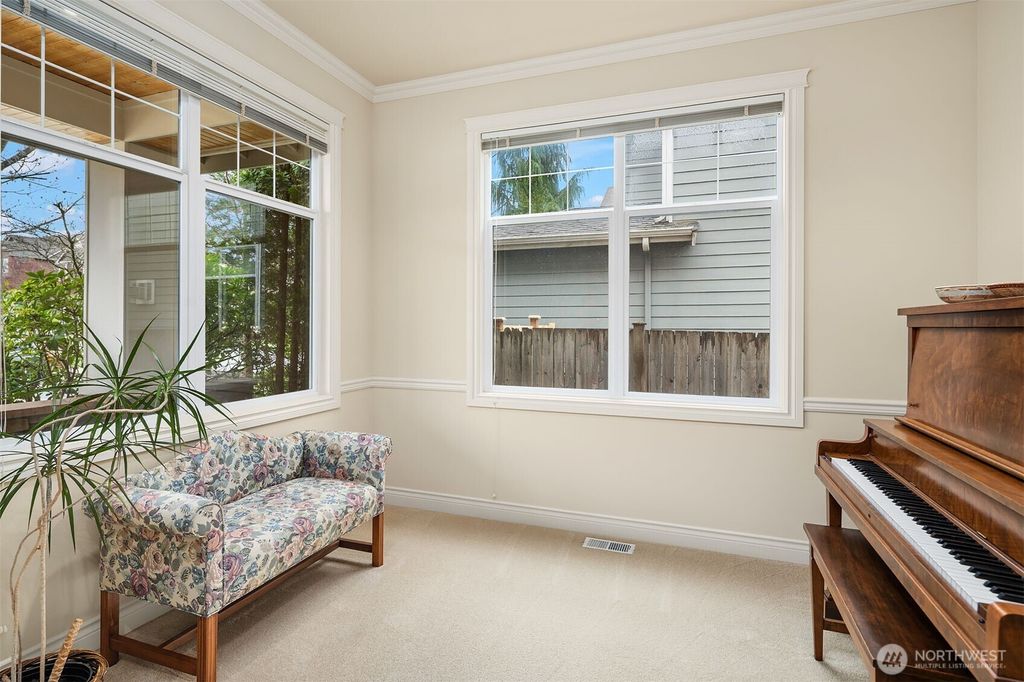 Photo of 11787 159th Avenue NE, Redmond, WA 98052 (MLS # 2508928)