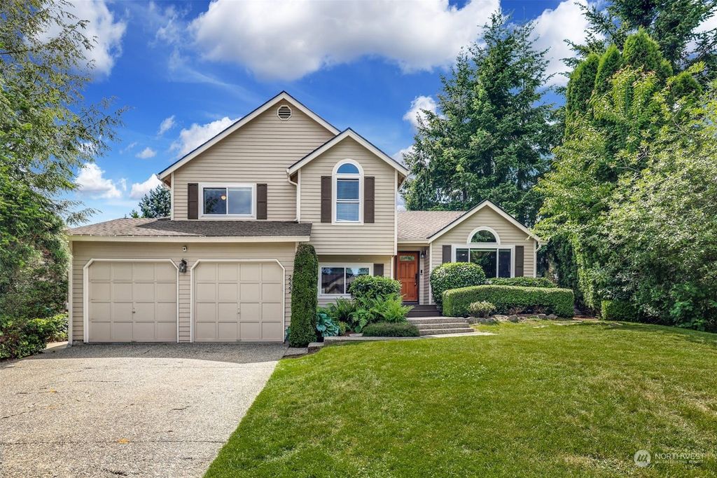 Photo of 2222 135th Street SE, Mill Creek, WA 98012 (MLS # 2074325)