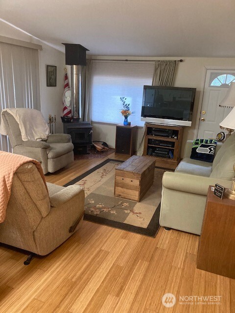 531 N Mountain View Drive