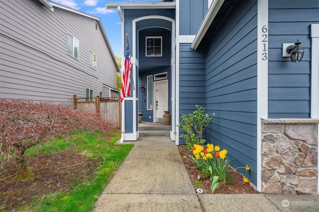 Photo of 6213 SE 3rd Place, Renton, WA 98059 (MLS # 2221390)