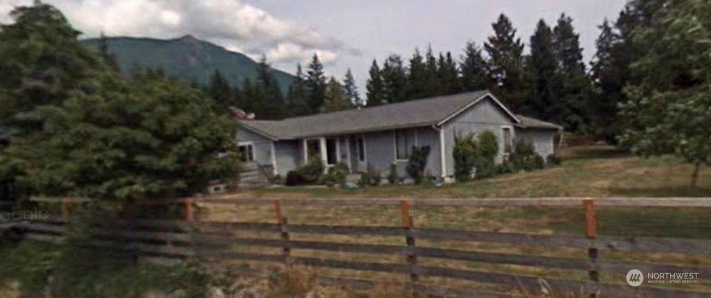 Photo of 1750 Eagles Nest Place SE, North Bend, WA 98045 (MLS # 2039487)