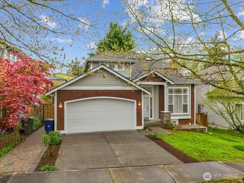 Photo of 12421 NE 103rd Place, Kirkland, WA 98033 (MLS # 2512324)