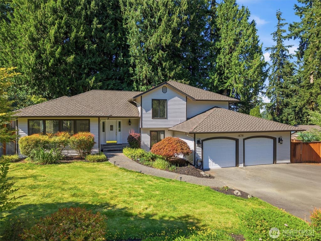 Photo of 16718 3rd Avenue SE, Bothell, WA 98012 (MLS # 2565418)
