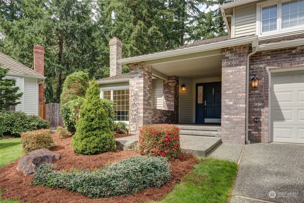 Photo of 15726 29th Drive SE, Mill Creek, WA 98012 (MLS # 2060027)