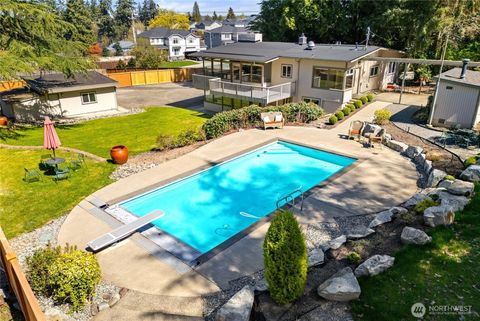 8726 Fruitland Avenue E Puyallup WA 98371