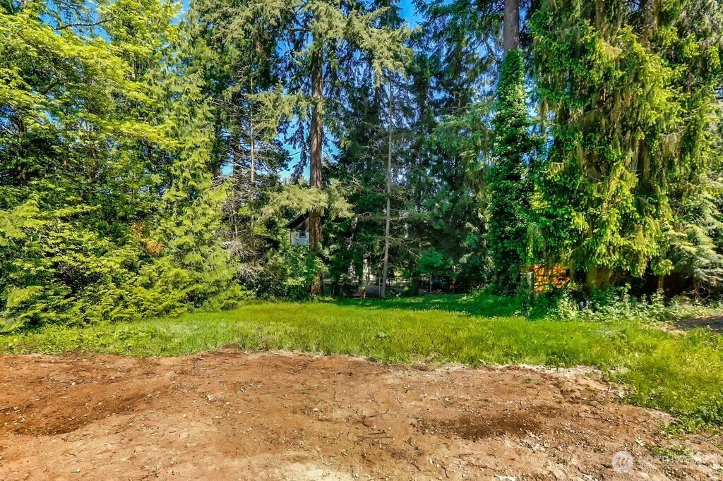 15712 Greenwood Avenue N