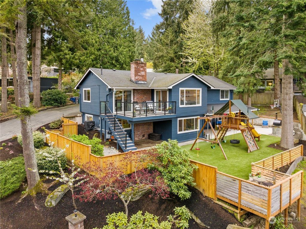 Photo of 13226 67th Avenue NE, Kirkland, WA 98034 (MLS # 2220385)