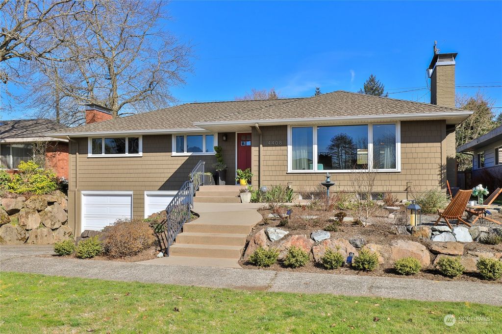 Photo of 4408 NE 74th Street, Seattle, WA 98115 (MLS # 2047563)