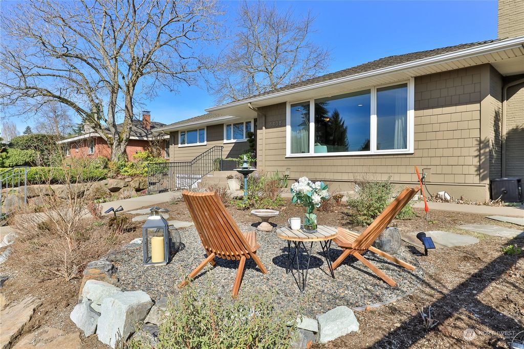 Photo of 4408 NE 74th Street, Seattle, WA 98115 (MLS # 2047563)