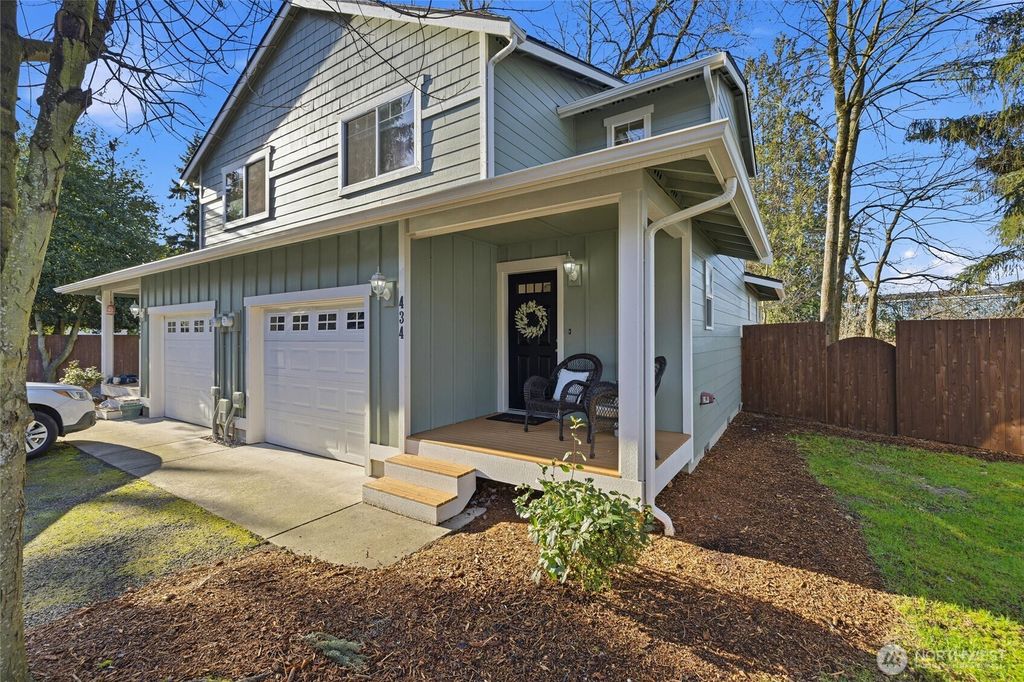 Photo of 434 Oak Hill Lane, Burlington, WA 98233 (MLS # 2478727)