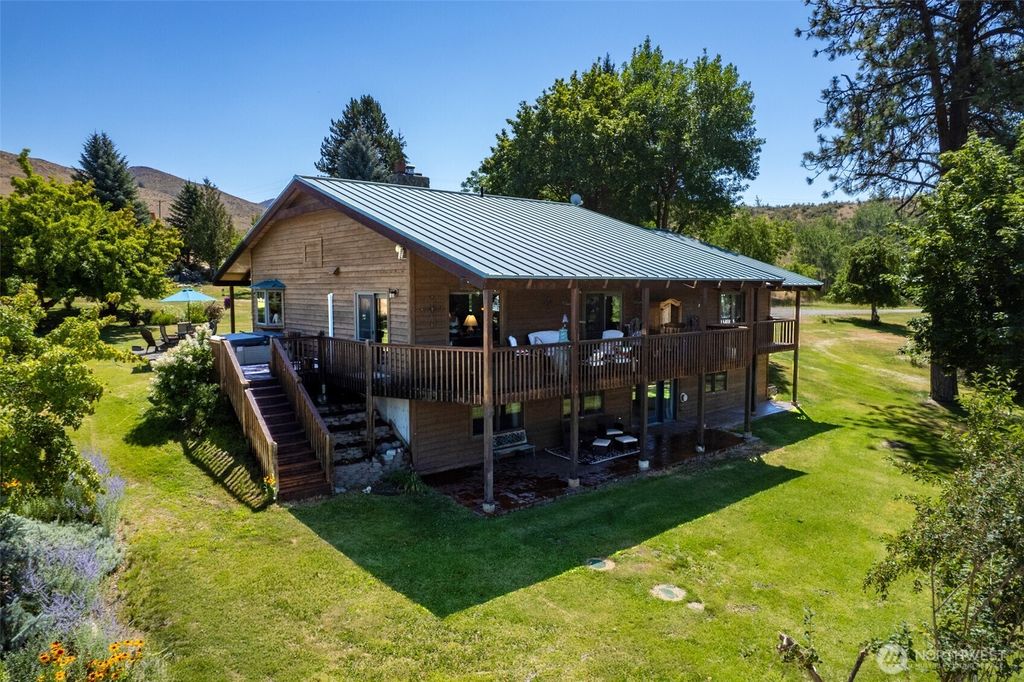 Photo of 54 Wilson Road, Winthrop, WA 98862 (MLS # 2505823)