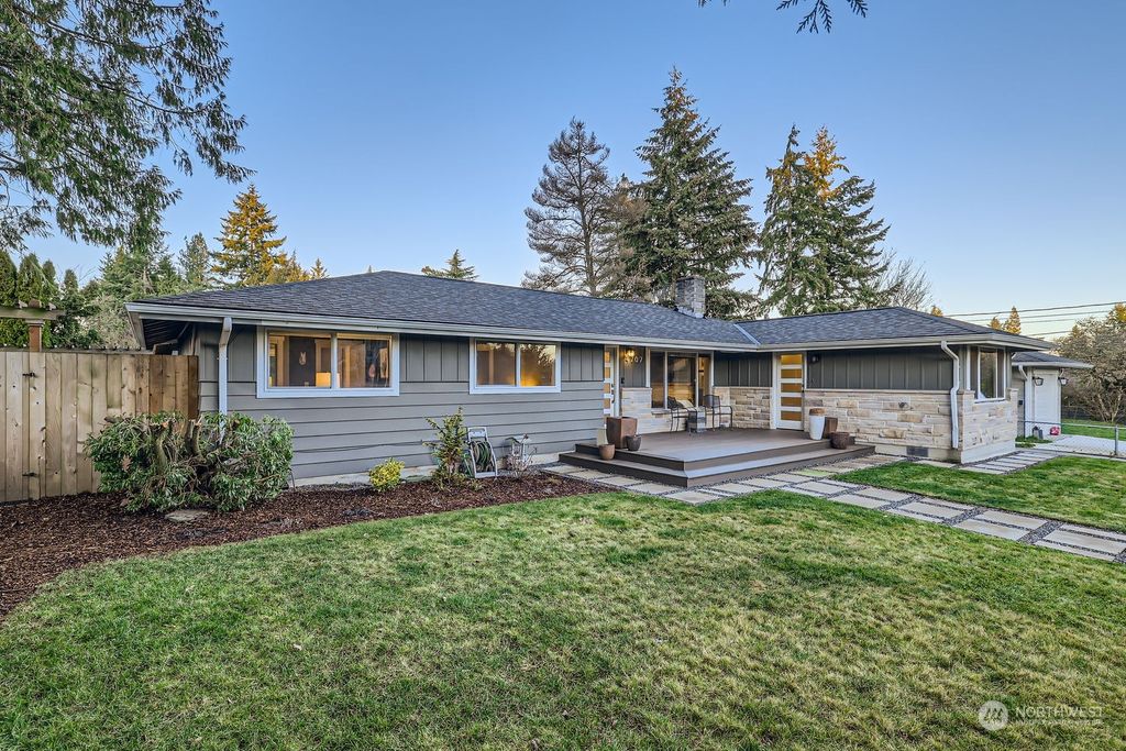 Photo of 4707 227th Street SW, Mountlake Terrace, WA 98043 (MLS # 2316194)