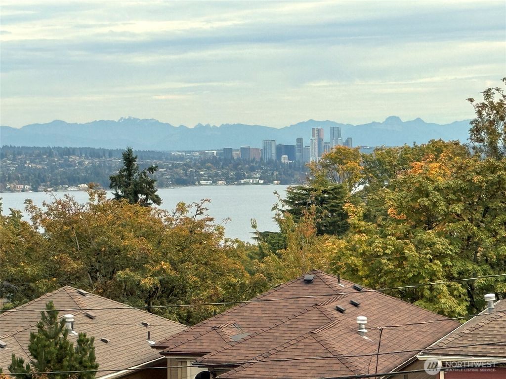 Photo of 205 31st Avenue S, Seattle, WA 98144 (MLS # 2455234)