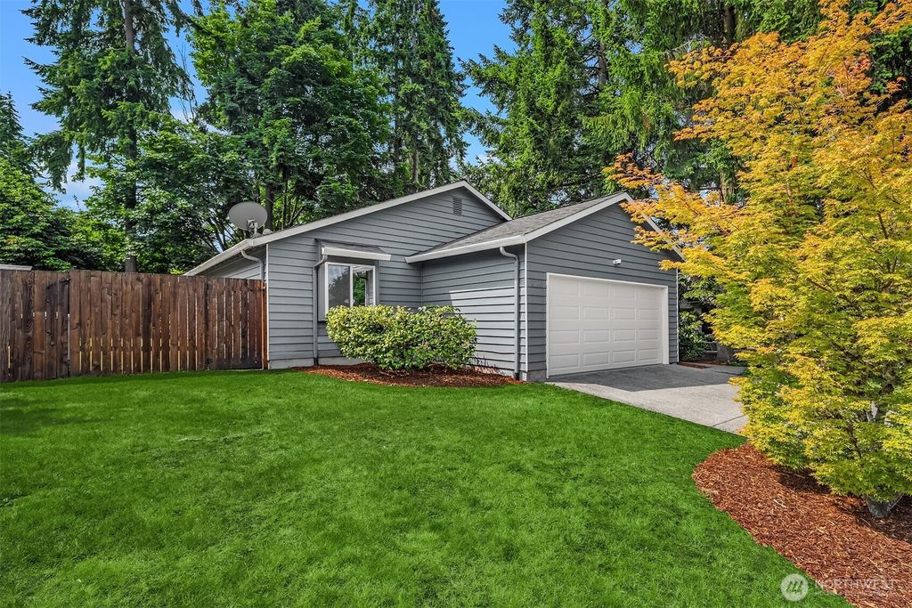 Photo of 2705 NE 23rd Place, Renton, WA 98056 (MLS # 2398753)