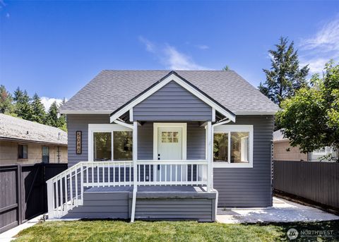 Photo of 5040 35th Avenue SW, Seattle, WA 98126 (MLS # 2546665)