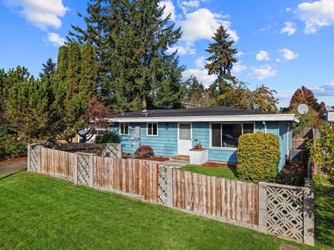 Photo of 1410 SW 149th Street, Burien, WA 98166 (MLS # 2526905)
