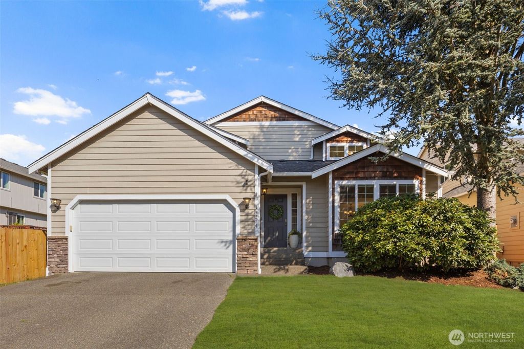 Photo of 27214 212th Ave SE Ave, Maple Valley, WA 98038 (MLS # 2437482)