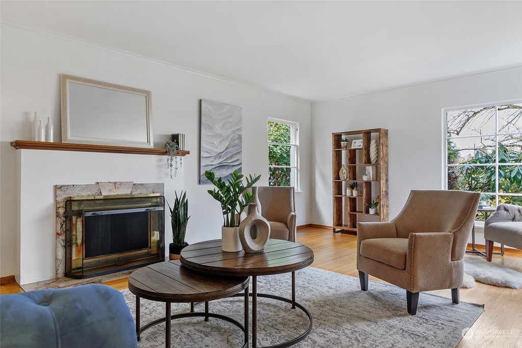 Photo of 2215 E Lake Washington Boulevard, Seattle, WA 98112 (MLS # 2200151)