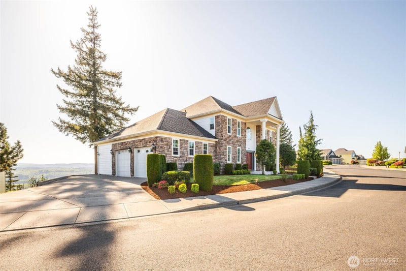 175 Eli Avery Avenue
