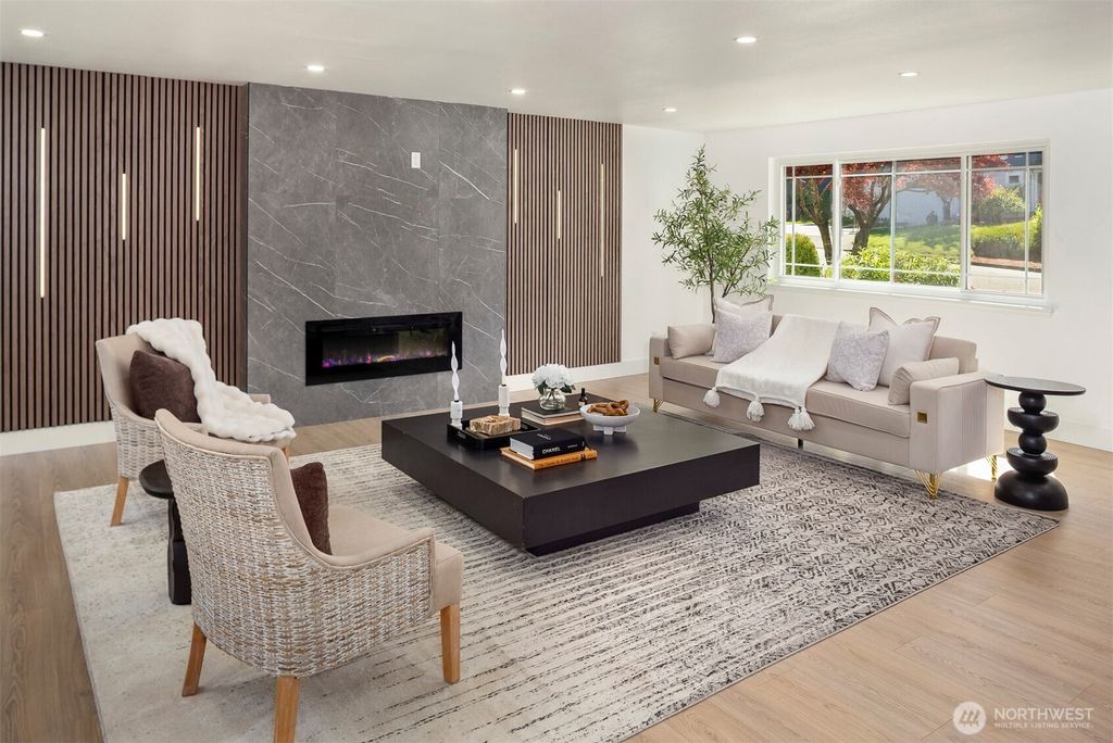 Photo of 6202 122nd Avenue SE, Bellevue, WA 98006 (MLS # 2461608)