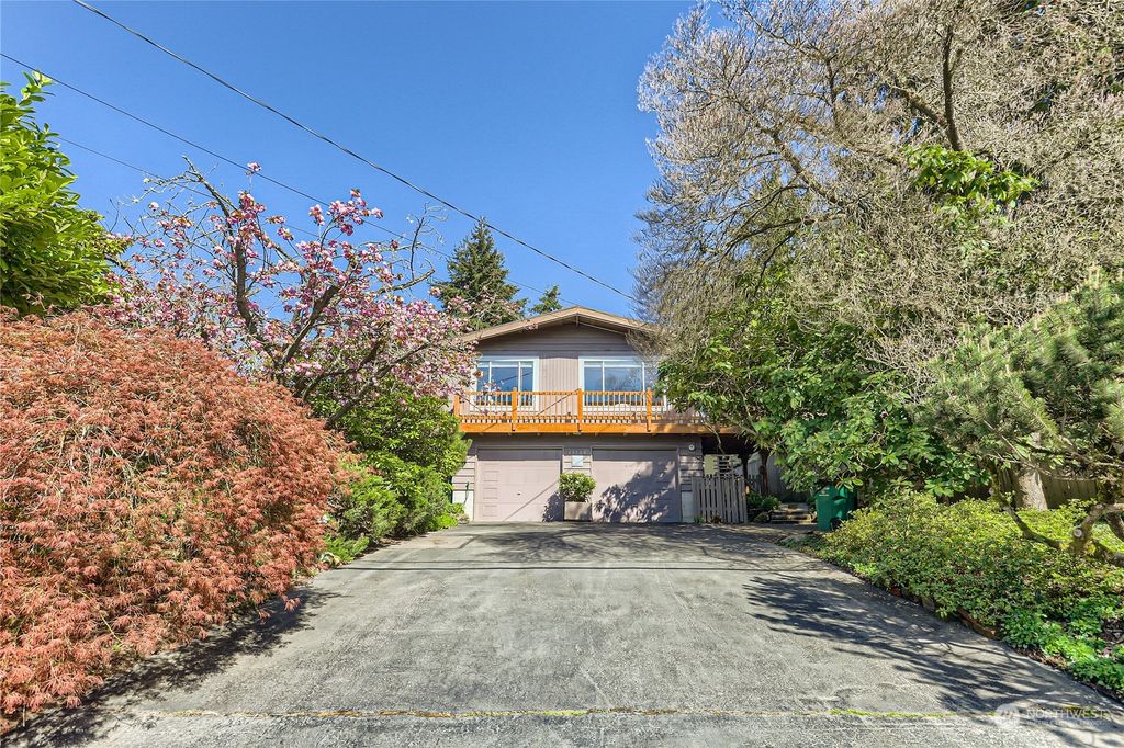 Photo of 13508 36th Avenue NE, Seattle, WA 98125 (MLS # 2061422)