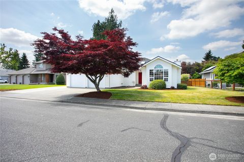 Photo of 837 S Pine Court, Lynden, WA 98264 (MLS # 2527456)