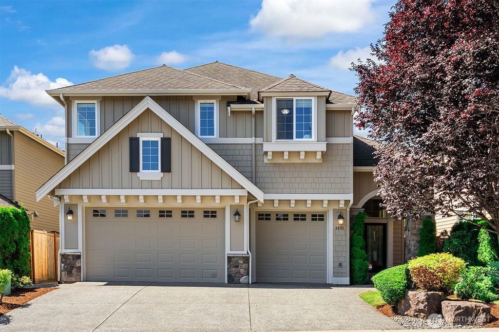 Photo of 1871 271st Avenue SE, Sammamish, WA 98075 (MLS # 2412391)