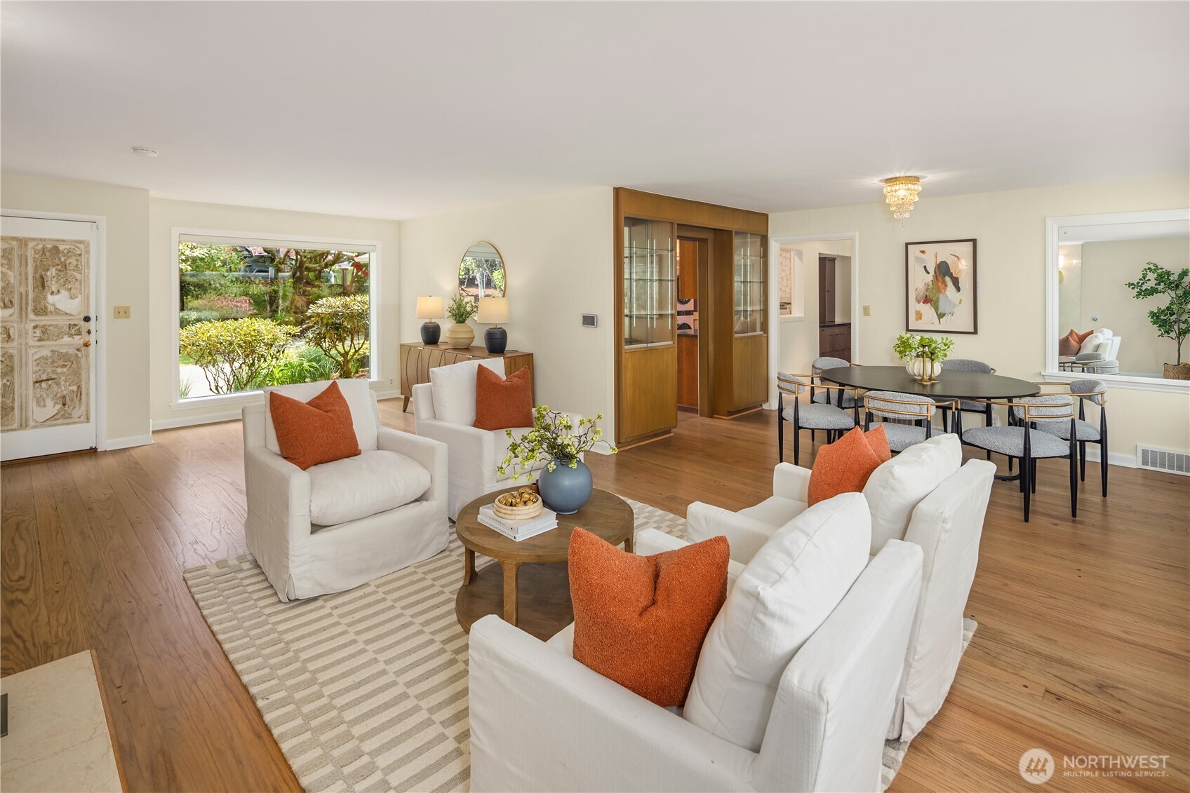 3409 Magnolia Blvd W